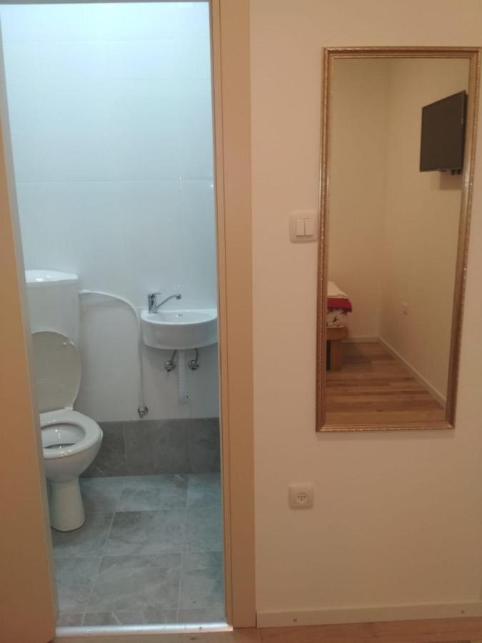 Hostel In Ейлат Екстериор снимка